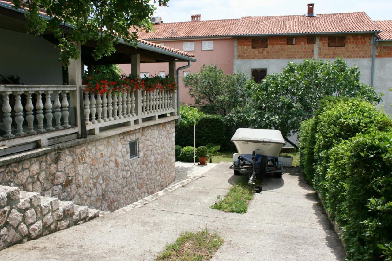 Apartments With A Parking Space Novi Vinodolski - 5529 Buitenkant foto